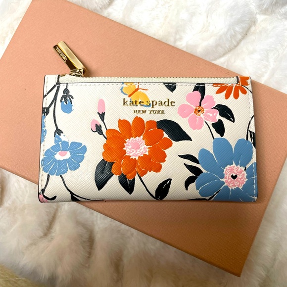 ❤️KATE SPADE FLORAL COMPACT WALLET - Picture 1 of 4